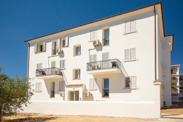 Residence in Orosei, apartments 4 beds with air conditioning, Забронировать Апартаменты/квартира Отели Залива Орозеи с парковкой, Парковка