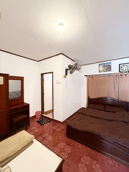ເຮືອນພັກ ສິງໄຊ SINGXAY Guesthouse, Забронировать  Вьентьян Лаос, рядом с Lao Textile Museum