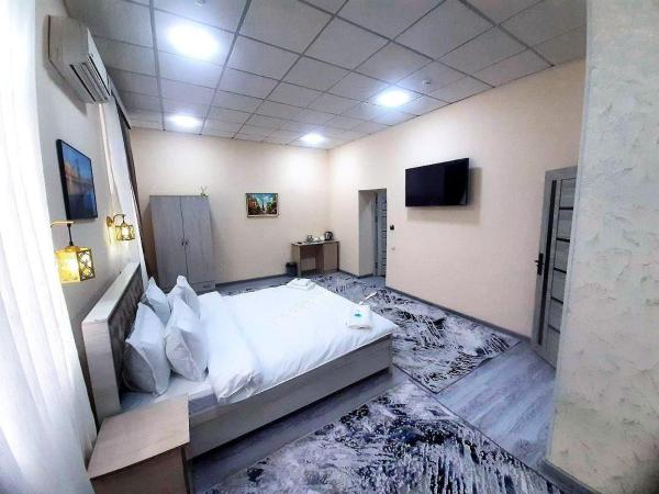 Chempion Hotel, Забронировать  Отели Ташкента с парковкой, Парковка