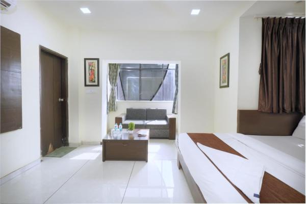 Hotel PALMVIEW RESIDENCY, Забронировать  Вадодара штат Гуджарат