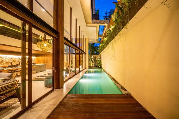 Villa Eiji By Unicorn Villas Bali, Забронировать  Отели Tumbak Bayuh с парковкой, Парковка
