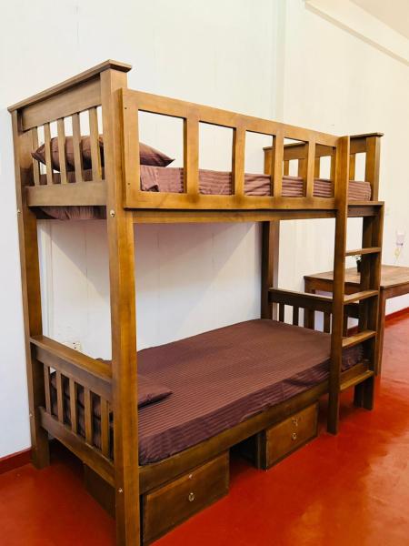 Shan Hostel And Restaurant, Забронировать  Ирикетия Южная провинция