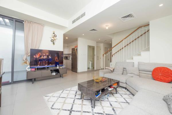 Luxury Maple 3 Villa in Dubai Hills with Private Garden, Забронировать  Отели Дубая с бассейном, Бассейн