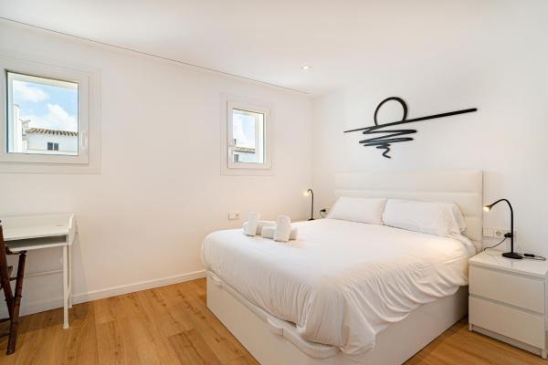 Lonja Old Town Apartment, minimum stay 30 nights, by PriorityVillas, Забронировать  Пальма-де-Майорка Майорка, рядом с Carrer Sant Miquel