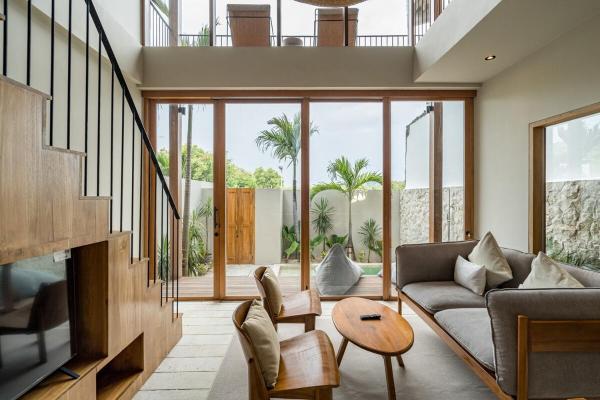 Villa Eden - Uluwatu by Yolla Hospitality, Забронировать  Отели Улувату с парковкой, Парковка