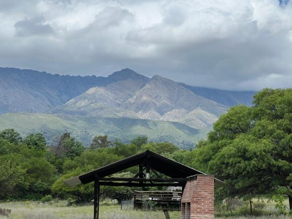 Reserva Ichacuna, Забронировать  Отели Traslasierra с парковкой, Парковка