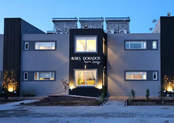 Ayres Dorados Lodge Hotel, Забронировать  Сьерра-Гранде Рио-Негро