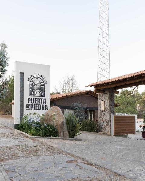 Hotel Puerta de Piedra, Забронировать  Отели Халиско с парковкой, Парковка
