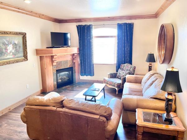 Alpine Zermatt King Villa with Kitchen Near Deer Valley Ski Resort - #1057, Забронировать  Mound City Юта