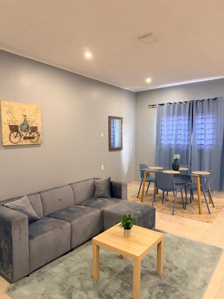 ELYS Modern Housing #2, Забронировать  Отели Парамарибо с парковкой, Парковка
