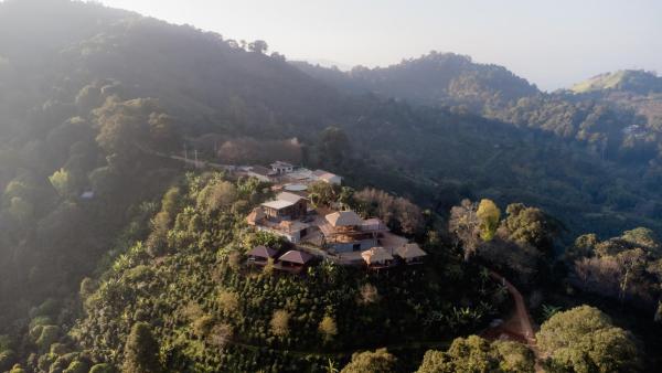 Mae Buya Coffee Farm Stay, Забронировать  Отели провинции Чианграй с парковкой, Парковка