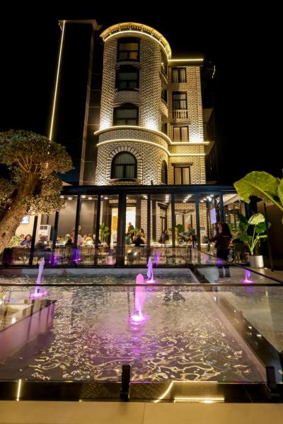 Si\Hana Hotel, Забронировать  Эльбасан 