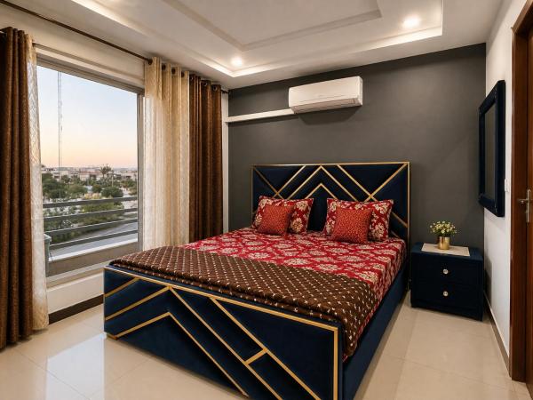 Cozy Apartment In Bahria Town Islamabad, Забронировать Апартаменты/квартира Отели Равалпинди с парковкой, Парковка