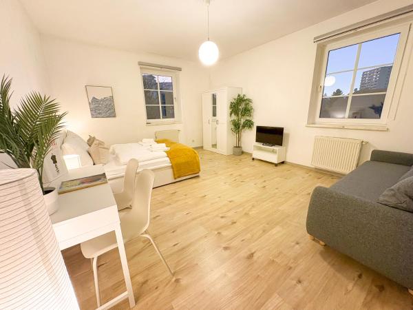 1 Bedroom Apartments, 18 minutes to the City Center, Smart TV, Забронировать  Грац Region Graz, рядом с Merkur Arena