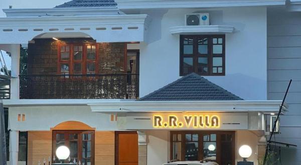 RR Villa, Забронировать  Отели штата Карнатаки с парковкой, Парковка