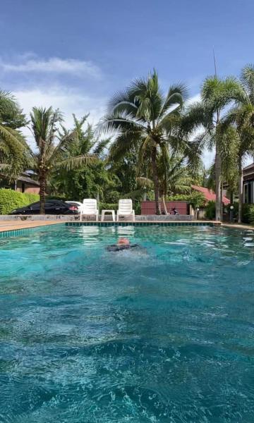 RoominVilla2bed1bathsharepoolwithtentoaonangbeachbyscooter, Забронировать  Ао-Нанг-Бич Краби