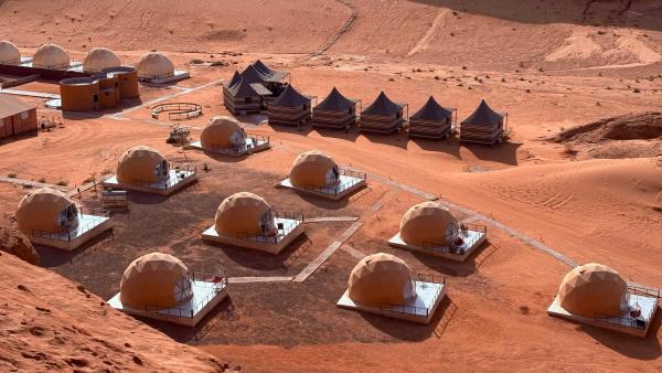 SARH lUXURY CAMP, Забронировать  Отели мухафаза Акабы с парковкой, Парковка