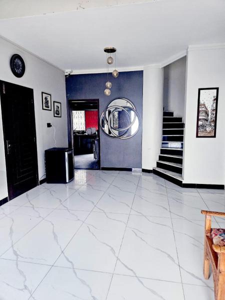 Virano Executive Guest House, Забронировать  Отели Клифтон с завтраком, Завтраки