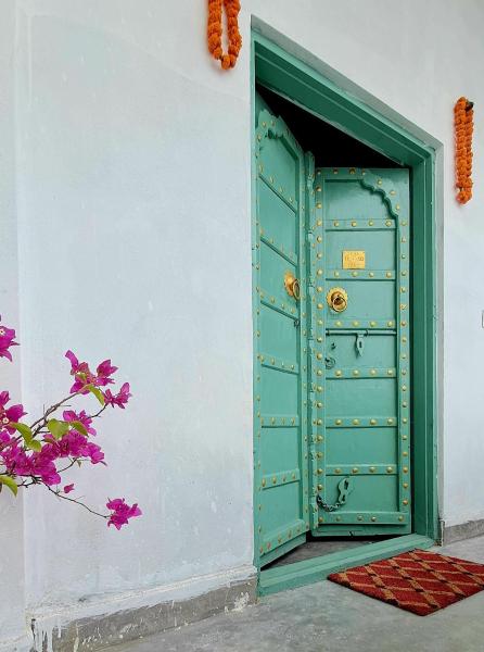 Kamal Homestay, Забронировать  Отели штата Раджастхана с парковкой, Парковка