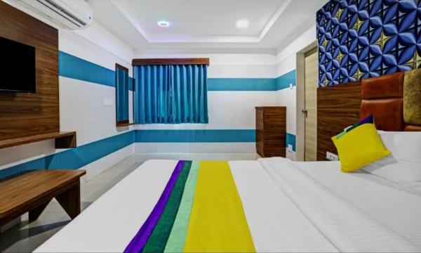 HOTEL RADHE, Забронировать  Вадодара штат Гуджарат