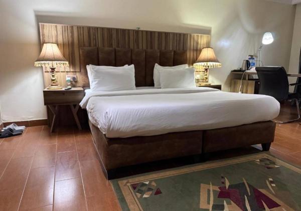 Li Tour International Hotel, Забронировать  Икеджа Штат Лагос