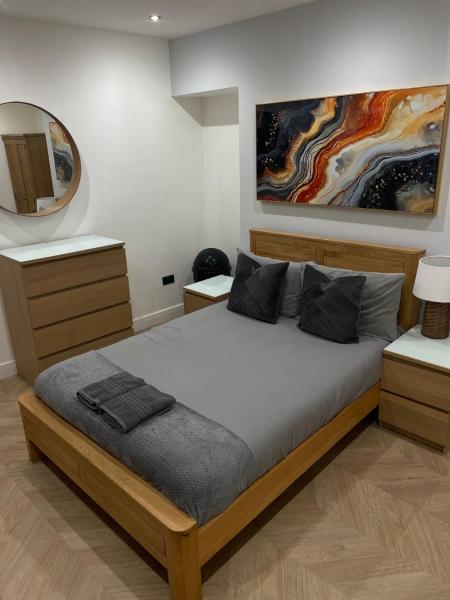 Hendham Rooms - Near Etihad Stadium, CoOp Live Arena, National Cycling Centre & 24 Hour Asda, Забронировать  Манчестер Большой Манчестер