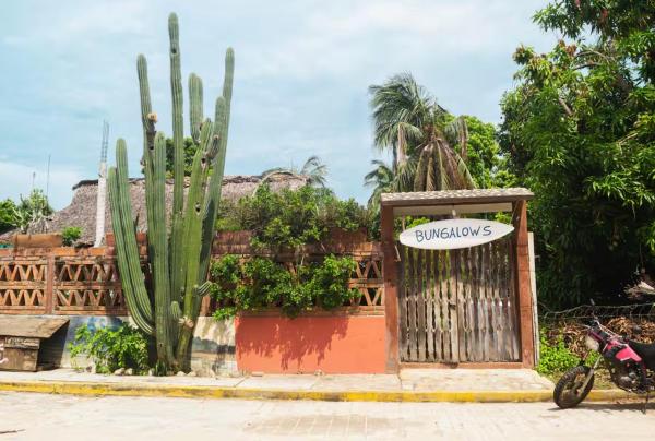Punta bungalows, Забронировать  Brisas de Zicatela Оахака