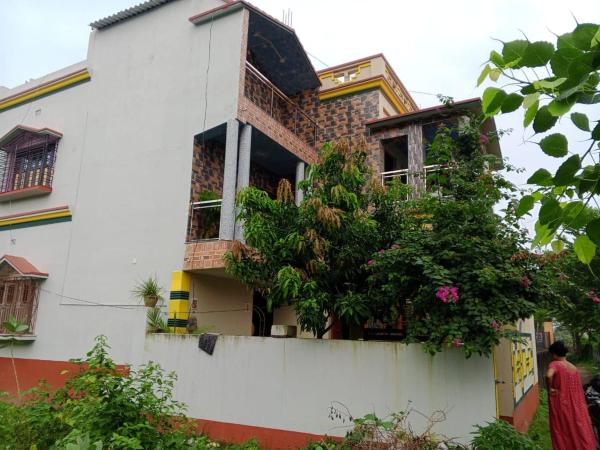 Swpnaneer home stay, Забронировать  Отели Западной Бенгалия с парковкой, Парковка