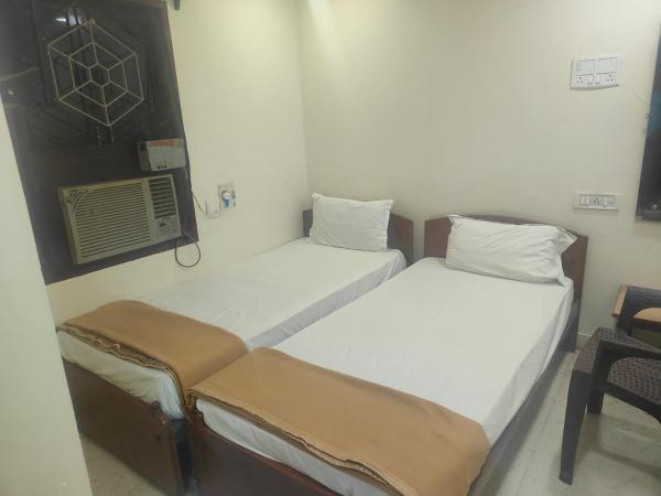 Thangam Balaji guest house-Teynampet, Забронировать  Ченнаи Тамилнад