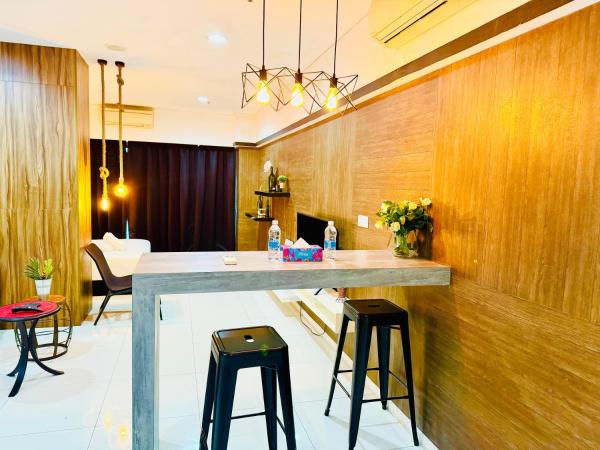 Mercu Summer Suite by TS Pavilion, Забронировать  Отели Федеральной территории Куала-Лумпура с парковкой, Парковка