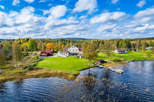 Udden Retreat-Bed & Breakfast, Забронировать  Скиннскаттеберг Вестманланд