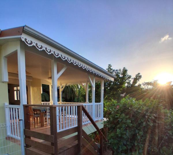 Villa Raie qui bulle 3 chambres climatisées, Забронировать  Лез-Анс-д'Арле Фор-де-Франс