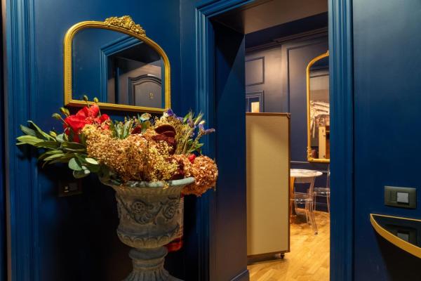 Augusto Boutique, Забронировать  Рим Лацио, рядом с Площадь Пьяцца-ди-Пьетро