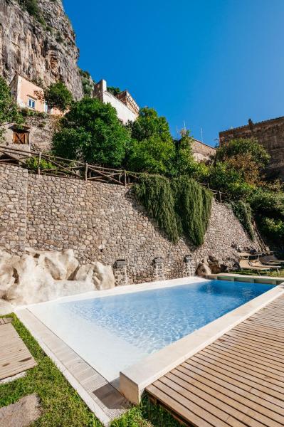 Amalfi Rooms with pool, Забронировать  Амальфи Побережье Амальфи