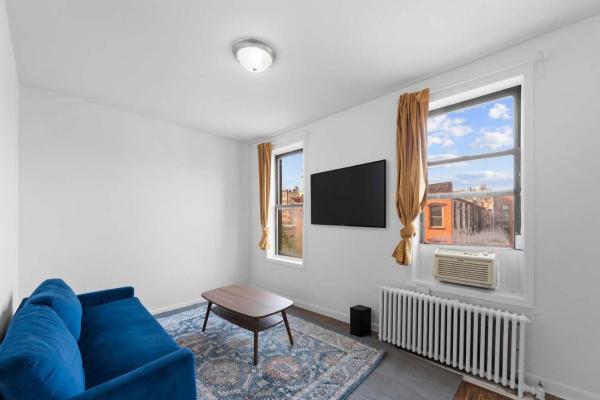 NY-11-7 Cozy 1BR 1BATH In East Village, Забронировать  Ист-Виллидж - Нижний Ист-Сайд Нью-Йорк