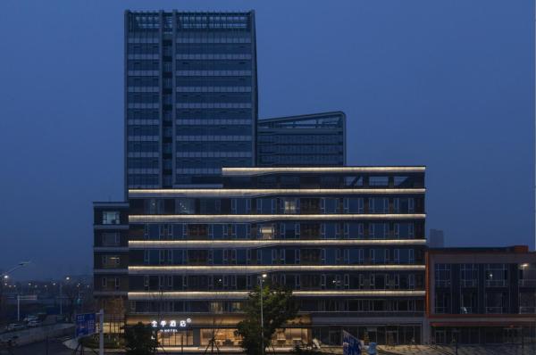 JI Hotel Wuhan Dongxihu Wuhuan Sports Center, Забронировать  Ухань Хубэй