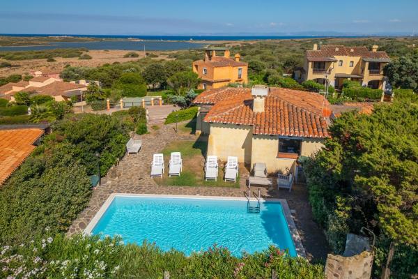 Villa Mariluce, Забронировать  Отели Куиле-Паццони с парковкой, Парковка