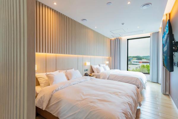 Hound Hotel Hyeoksindosi Branch, Забронировать  Отели Тэгу с парковкой, Парковка