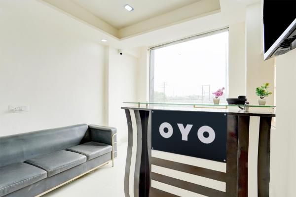 Hotel O Oshiva Stay, Забронировать  Нойда штат Уттар-Прадеш
