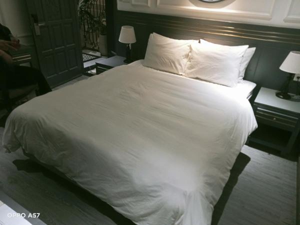 Chic Land Hotel 12, Забронировать  Район 1 провинция Хошимин