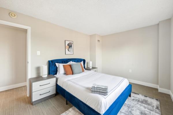 Legacy at Imperial Village 601 I 2 Bed 2 Bath, Забронировать  Ричмонд Виргиния