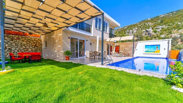 2 Bedroom Luxury Villa - Private Garden and Pool, Забронировать  Калкан Средиземноморский регион