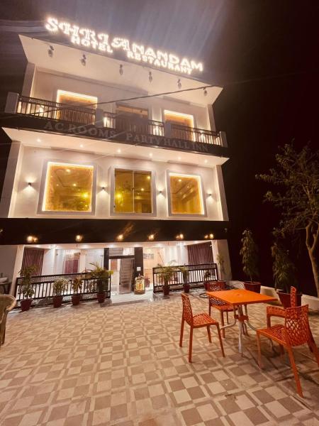 SHRI ANANDAM Inn, Забронировать  Isauli штат Уттар-Прадеш