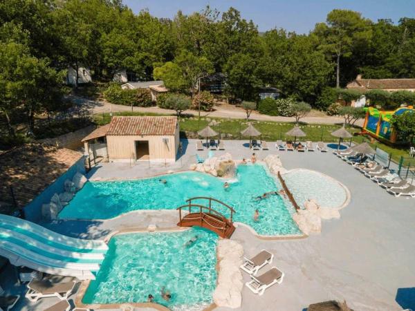 ZEcamping 4 étoiles animaux acceptés parc aquatique, Забронировать  Сейан Холмы Файанс