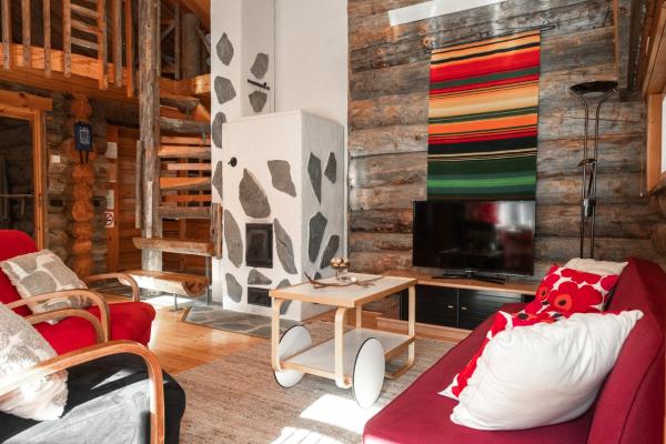 Villa Talvikolo - Spacious 2BR Cabin with Sauna, Забронировать  Отели Северной Остроботния с парковкой, Парковка