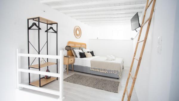 Oculus Mykonos Venice Suites by Live&Travel, Забронировать  Миконос остров Миконос