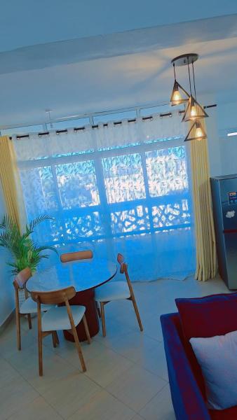 Lavish One & Two Bedroom Apartments with a Lift, Забронировать  Бамбури Момбаса
