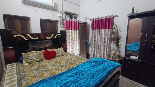 Sarkar Homestay, Забронировать  Праяградж штат Уттар-Прадеш