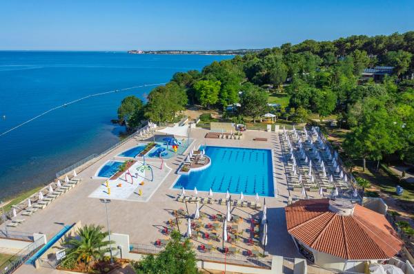 Happy Camp Mobile Homes in Valamar Camping Lanterna, Забронировать  Пореч Poreč Riviera