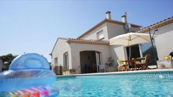 V0475 - Vias - Villa spacieuse 8 pers avec piscine privée proche des plages, Забронировать  Вья Canal du Midi